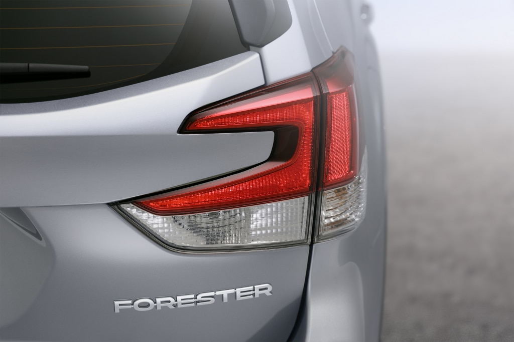 Đánh giá chi tiết xe Subaru Forester 2022