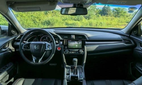 Mua sedan hạng C tầm 700 triệu - Chọn Honda Civic 2022 hay Kia K3?