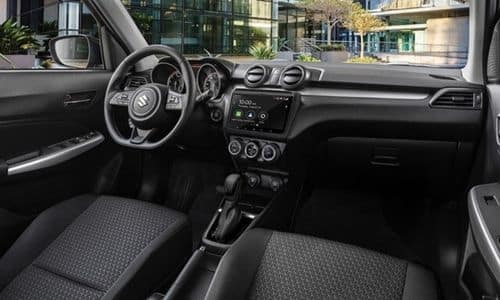Tầm giá 500 triệu: Toyota Raize và Suzuki Swift - Đâu là lựa chọn của phù hợp?